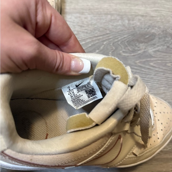 •NIKE• COURT VISION SNEAKERS - Picture 7 of 10